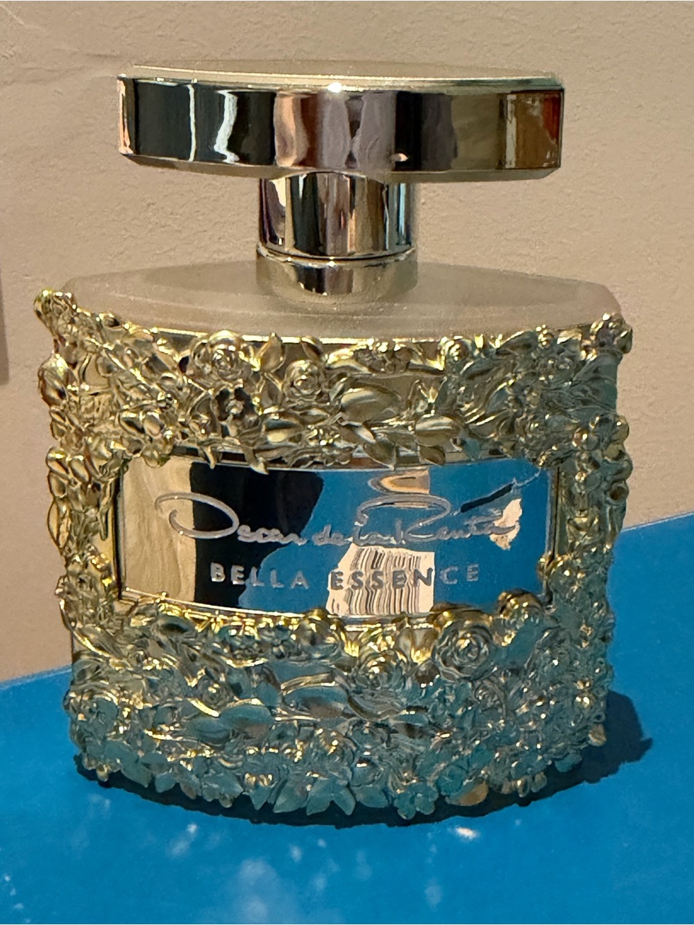 Oscar de la Renta bella essence perfume 3.4 oz brand new